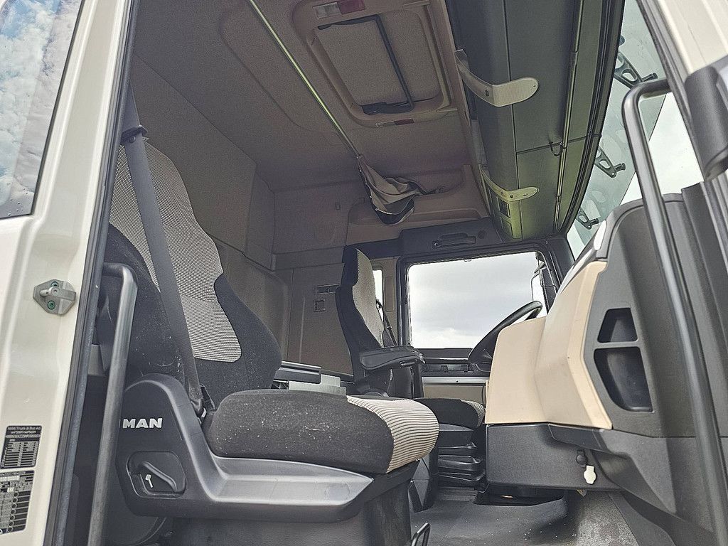 M.A.N. 18.460 TGX new tyres