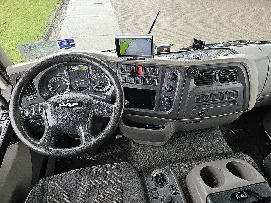 DAF LF 210 14t taillift