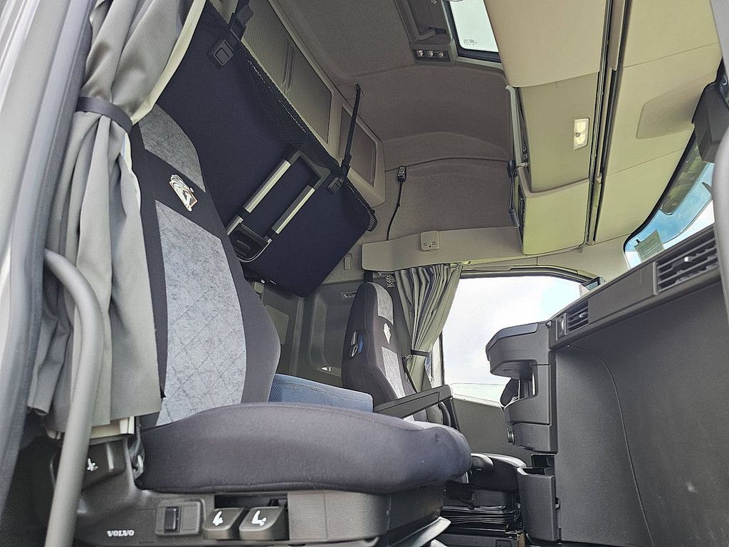 VOLVO FH 500 aero 6x2 boogie