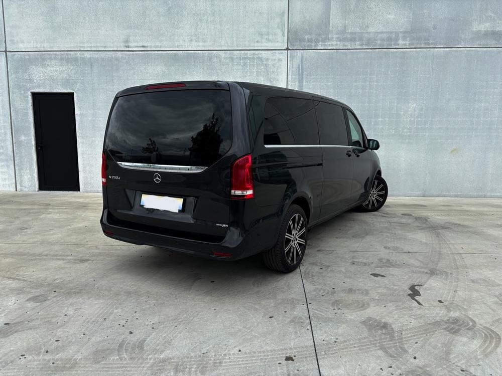 2023 Mercedes-Benz V250D AMG-Line Transporter