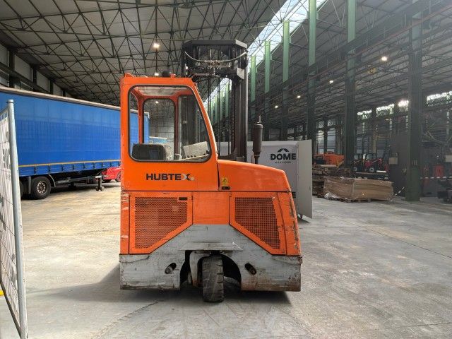 2014 Hubtex DQ 30-D Four-Way Side Loader