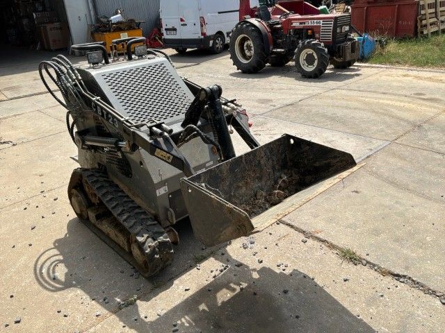 2023 AGT JT8 Skid Steer Loader