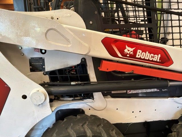 2016 Bobcat S550 Skid-Steer Loader