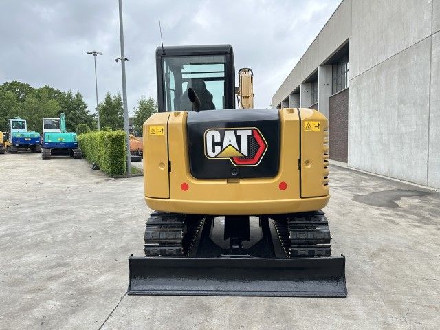 2018 Caterpillar 305.5E2 Midi Excavator