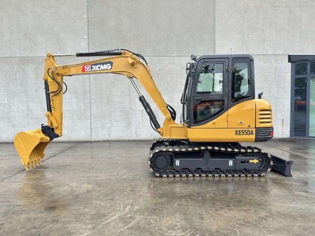 2022 XCMG XE55DA Midi Excavators