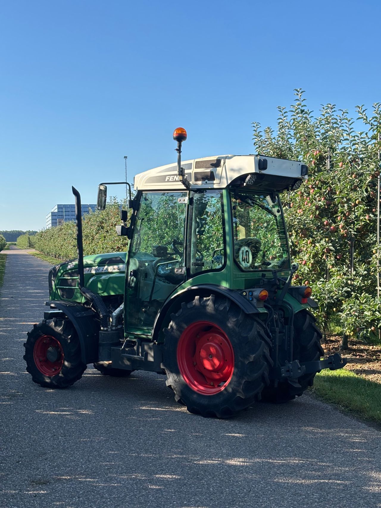 Fendt smalspoor 208