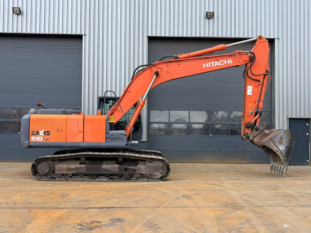 Hitachi ZX210LC-5B