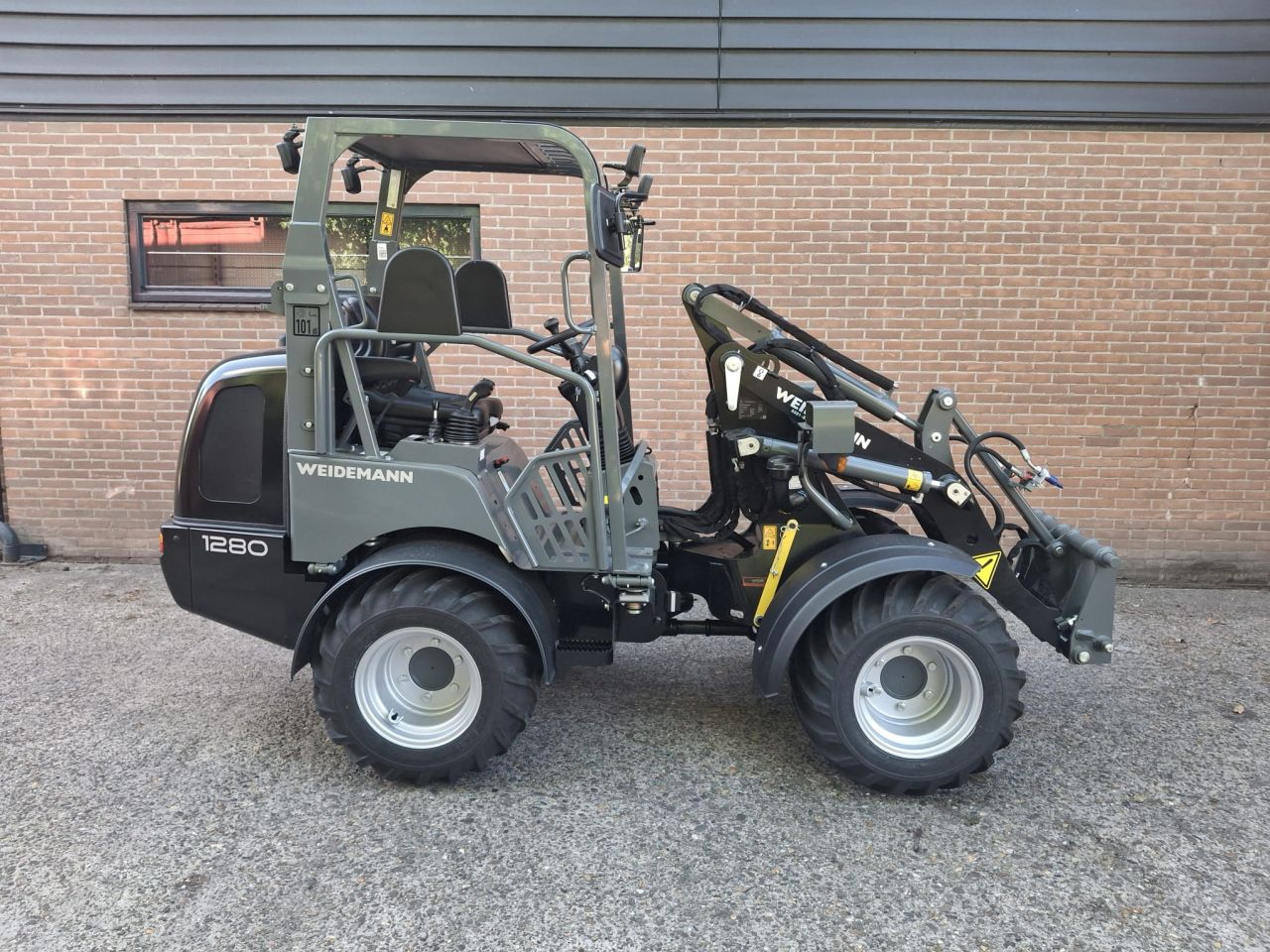 Weidemann 1280 Black Edition