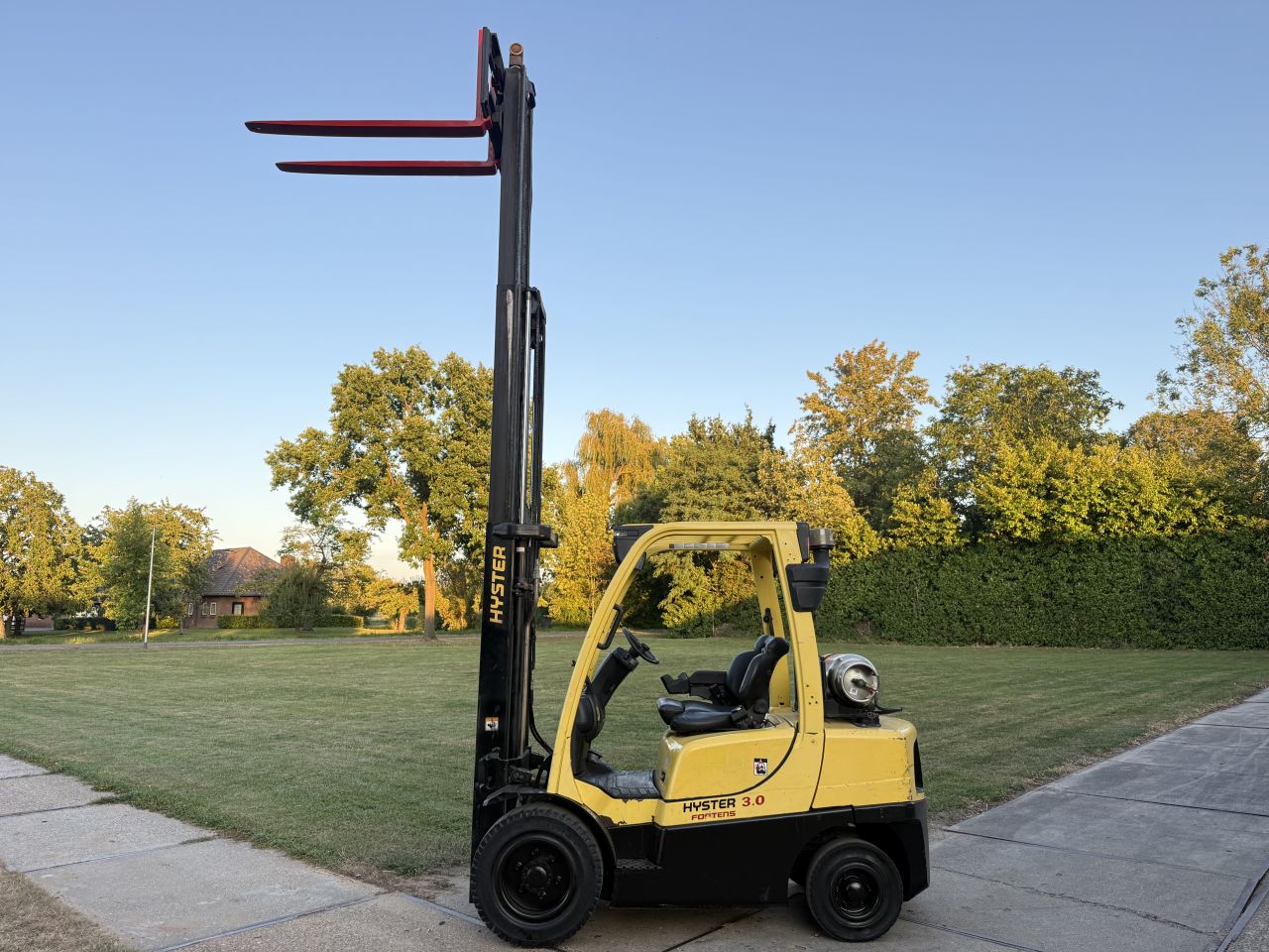 Hyster 3000KG LPG heftruck triplo freelift Sideshift verlichting