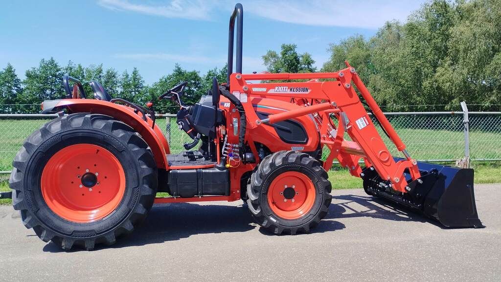 KIOTI DK5020 NHS DK5020 NHS narrow 148 cm breed 4wd tractor 50 pk rops beugel nieuw