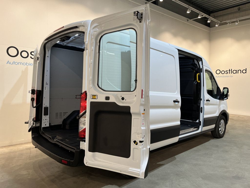 Ford Transit 350 2.0 TDCI L3H2 Trend 130 PK Automaat / Euro 6 / Airco / Cruise Control / PDC / 3-Zits 43.000 KM !!