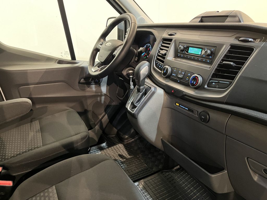 Ford Transit 350 2.0 TDCI L3H2 Trend 130 PK Automaat / Euro 6 / Airco / Cruise Control / PDC / 3-Zits 43.000 KM !!