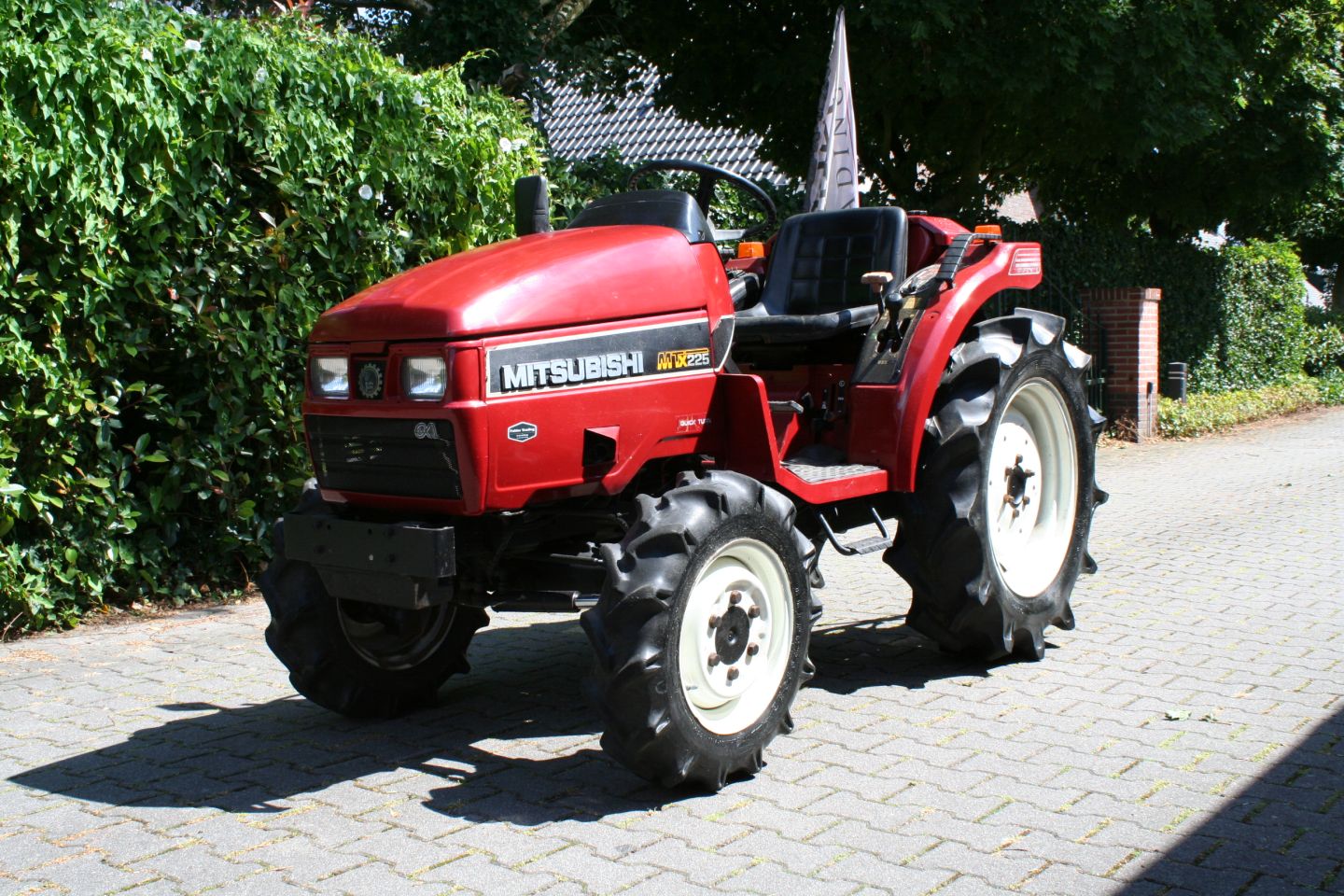 Mitsubishi MTX225
