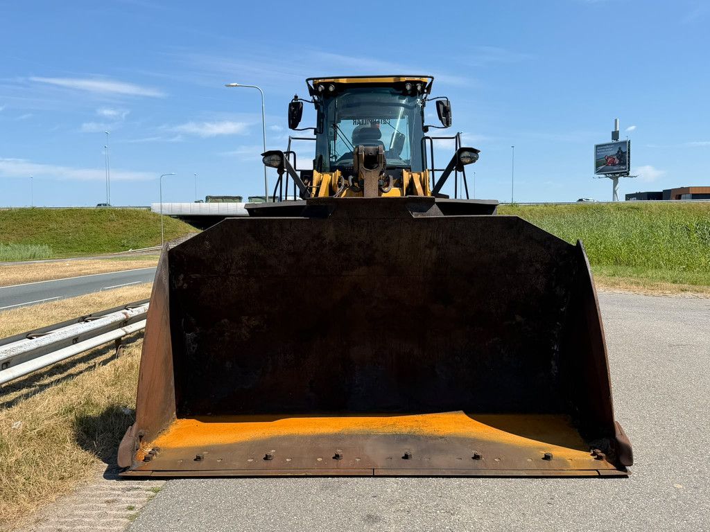 Caterpillar 972M