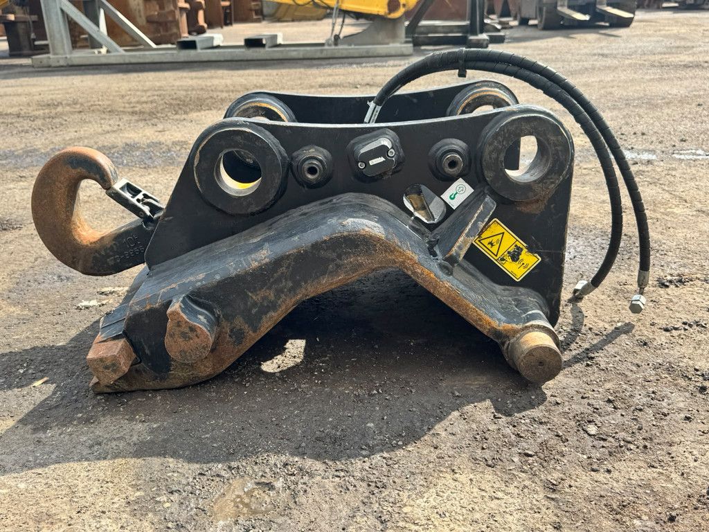 Caterpillar Quick coupler CW 20 H.4.N