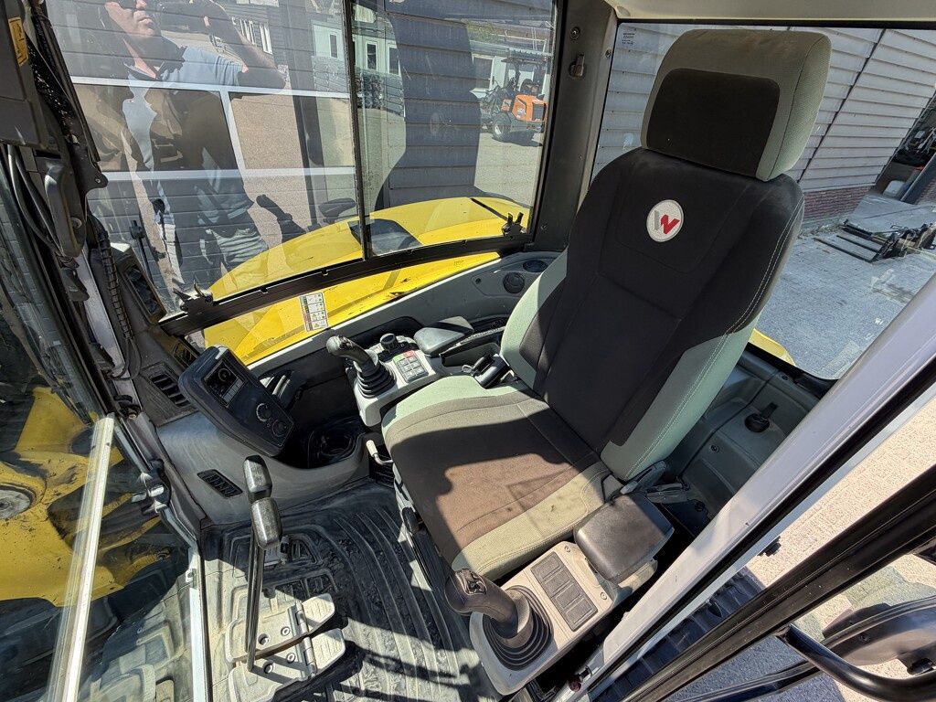 Neuson EZ80 | 2022 | Slechts 979 uur | Sloop-/sorteerfunctie