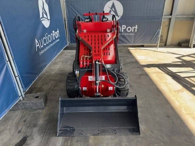 Skidsteer Nuoman W330XL Diesel 7.6kW 2025