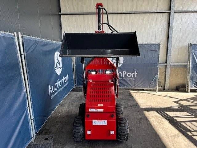 Skidsteer Nuoman W330XL Diesel 7.6kW 2025