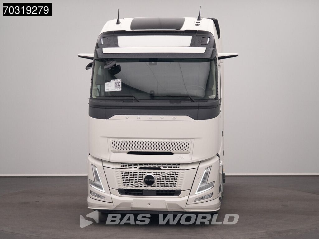 Volvo FH Aero 500 4X2 NEW! Globetrotter XL 2 tanks Mirrorcams ACC LED