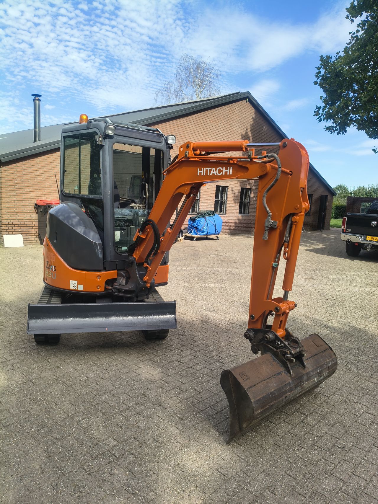 Hitachi zx22u minigraver 2.5 ton