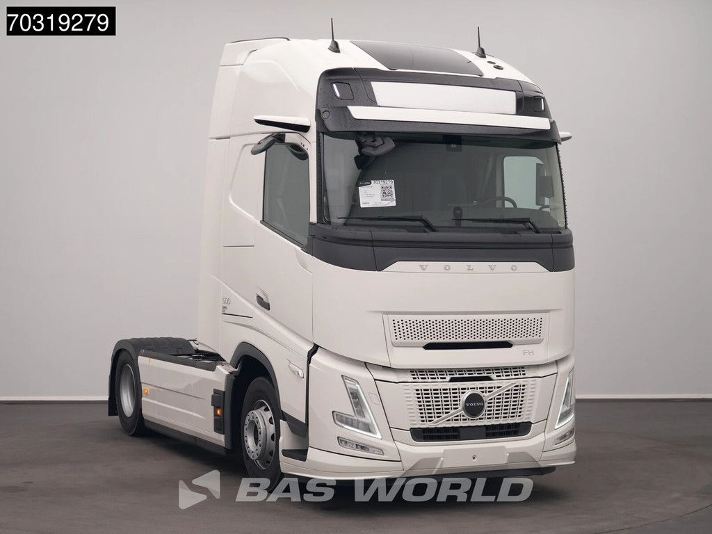Volvo FH Aero 500 4X2 NEW! Globetrotter XL 2 tanks Mirrorcams ACC LED