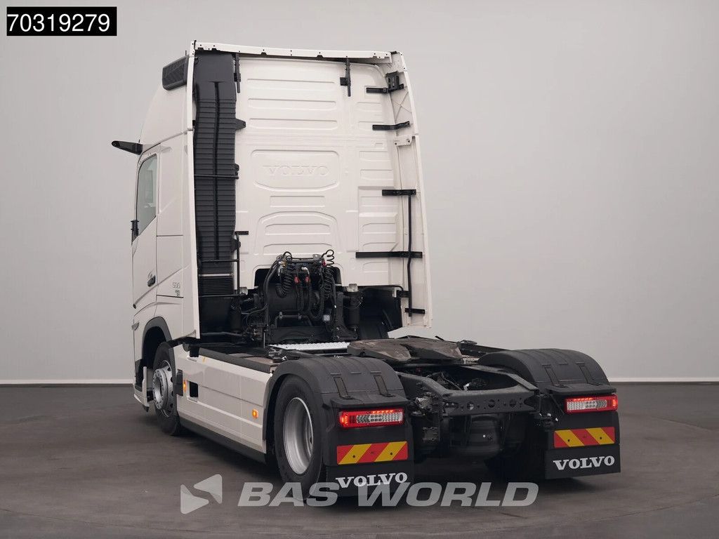 Volvo FH Aero 500 4X2 NEW! Globetrotter XL 2 tanks Mirrorcams ACC LED