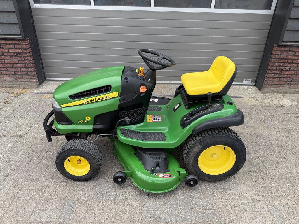 John Deere X140 Zitmaaier – Slechts 211 uur – 48 inch NIEUW maaidek