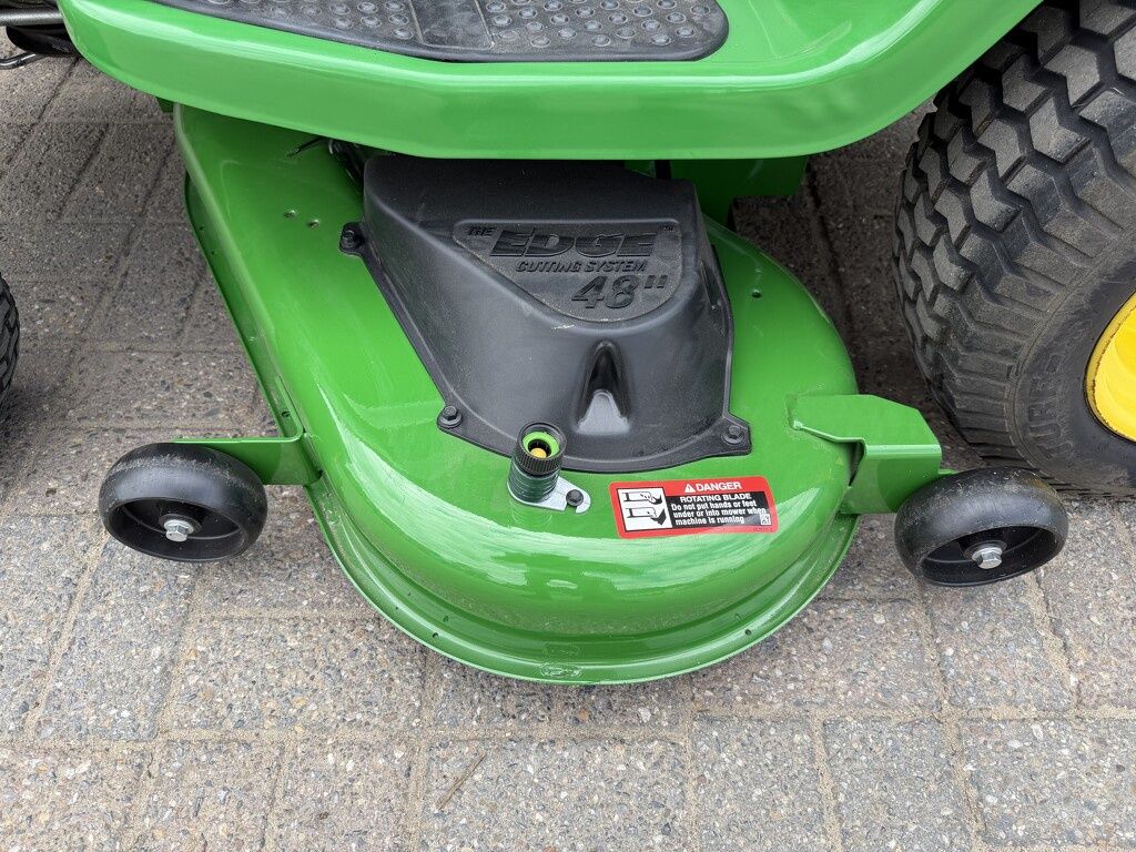 John Deere X140 Zitmaaier – Slechts 211 uur – 48 inch NIEUW maaidek