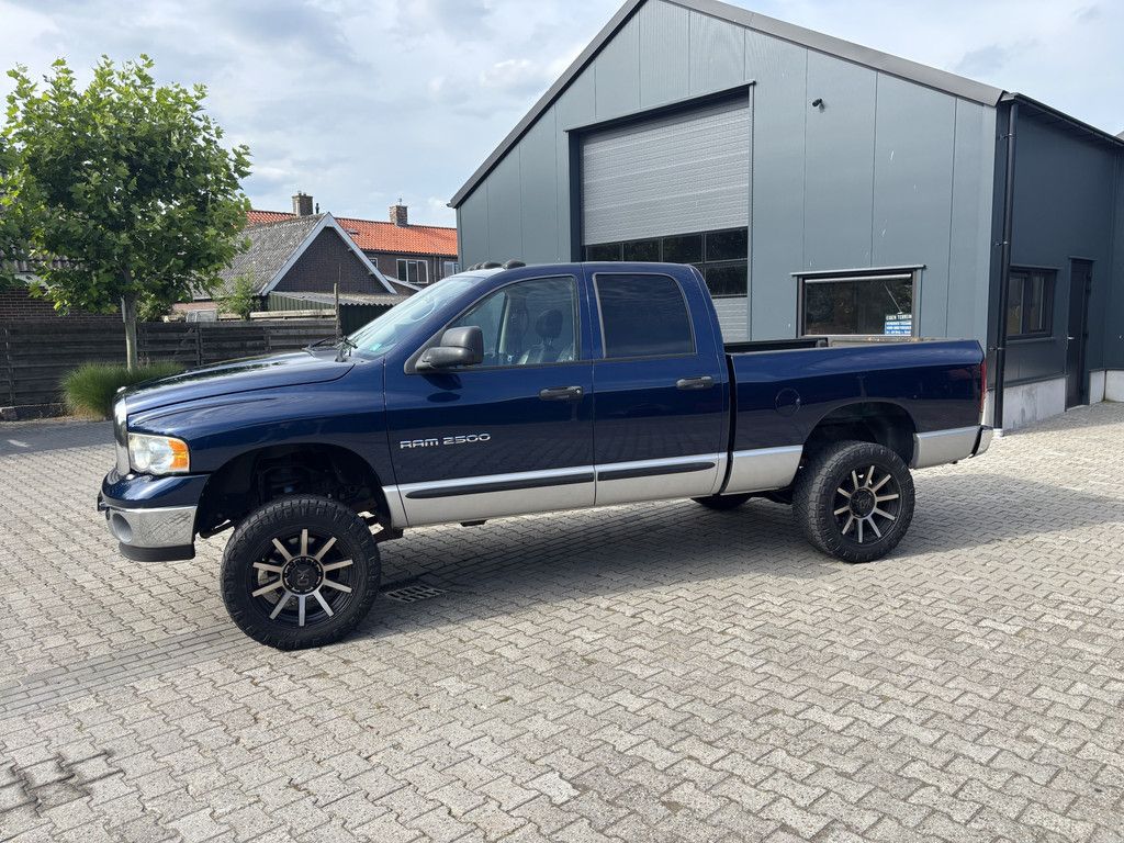 Dodge Ram 2500 SLT 5.9L Cummins. 4wd, Crew-Cab, Nw-APK, Youngtimer.