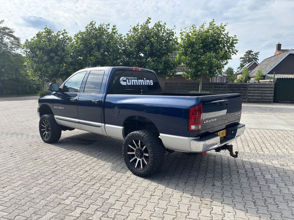 Dodge Ram 2500 SLT 5.9L Cummins. 4wd, Crew-Cab, Nw-APK, Youngtimer.