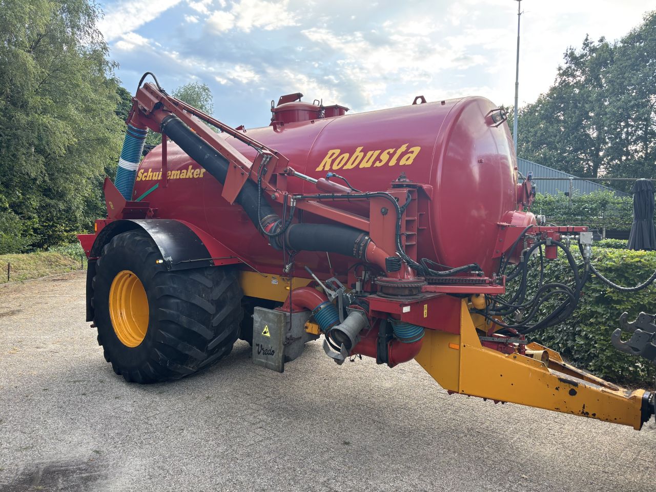Schuitemaker Robusta 105 mesttank met zuigarm