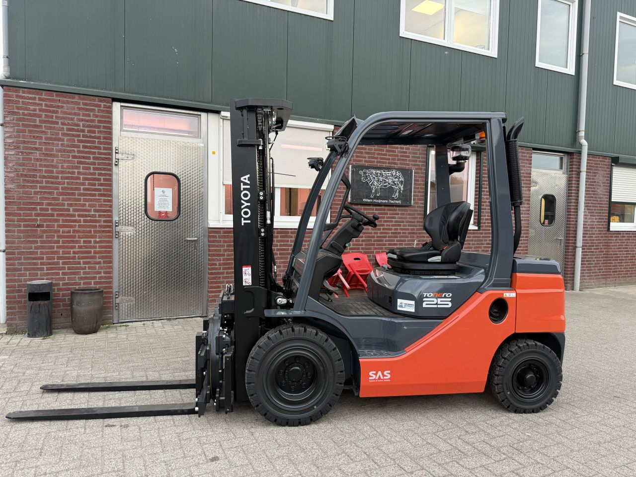 Grote voorraad gebruikte heftrucks - direct leverbaar