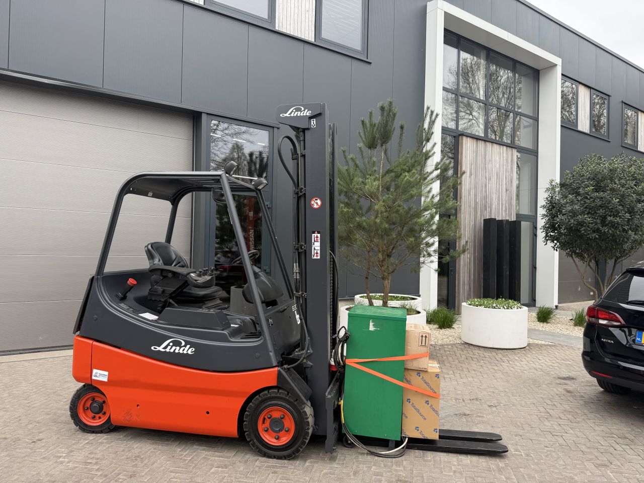 Grote voorraad gebruikte heftrucks - direct leverbaar