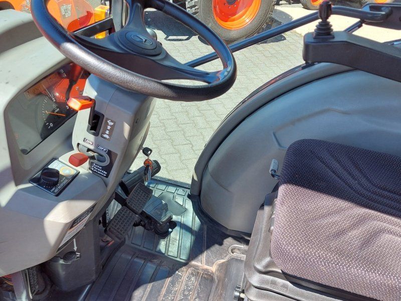 Kubota L5740 HST-Plus