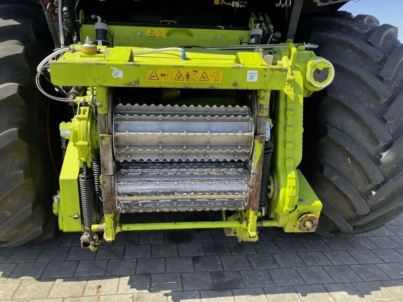 Claas JAGUAR 950 + PU 300 CONTUR