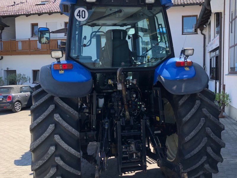 New Holland TM 120