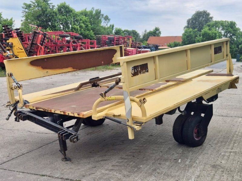 ParkLand 325 Ballensammelwagen