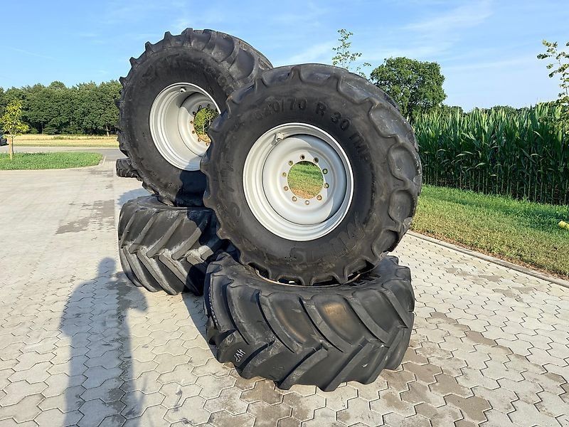 Mitas SFT 900/60 R32 + 620/70 R30 Komplattsatz passend Krone Big X / B
