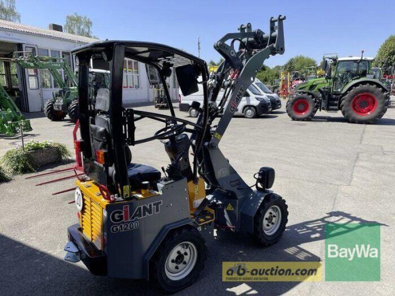 Giant G1200