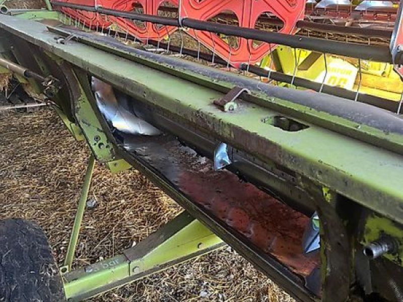 Claas 6.6m mit Schneidwerkswagen