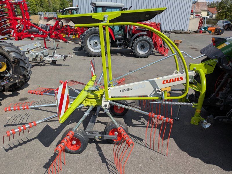 Claas Liner 370