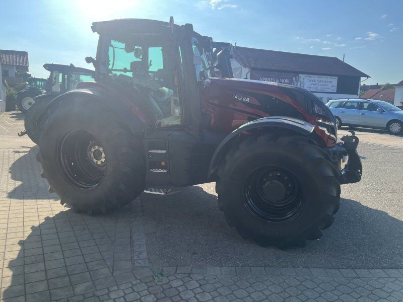Valtra T235 D