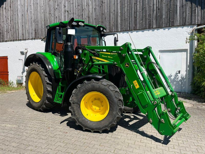John Deere 6090M