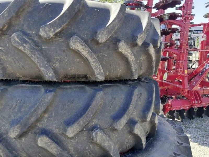 Alliance 380/85 R30 + 380/90 R46