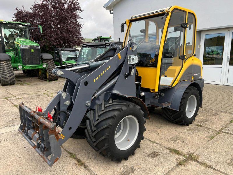 Eurotrac W13 F Kabine StVZO Breitreifen