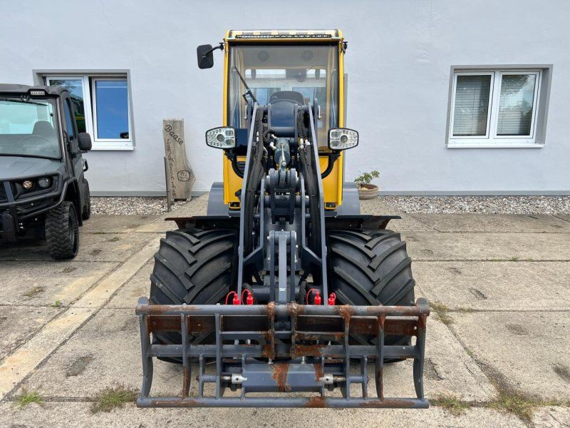 Eurotrac W13 F Kabine StVZO Breitreifen