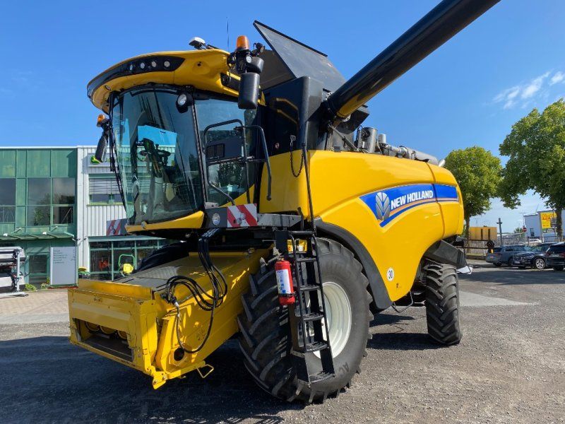 New Holland CX6.80