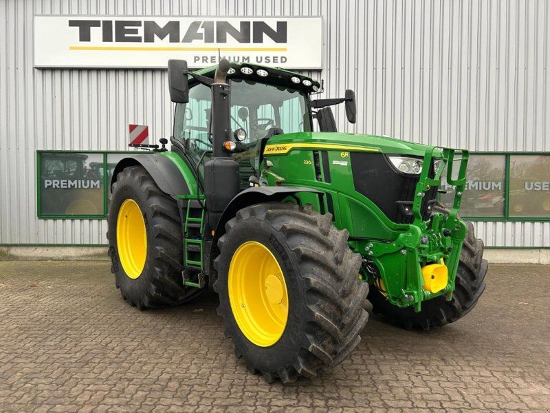 John Deere 6R 230