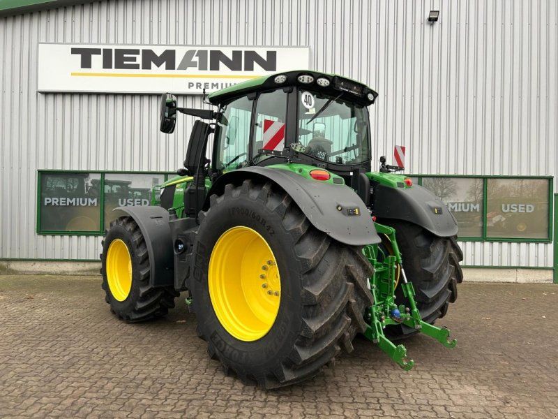 John Deere 6R 230