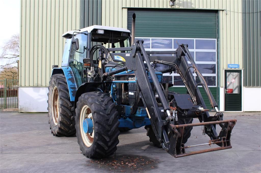 New Holland 40 Series